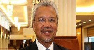 Datuk-Seri-Ahmad-Husni-Hanadzlah-BR1M RM500 cash aid application deadline extended to 10 February